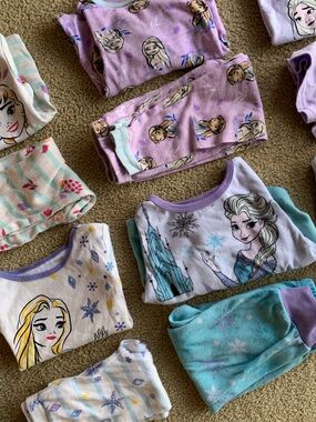 6 Disneys Frozen 2T Girls' Pajama Sets Haul